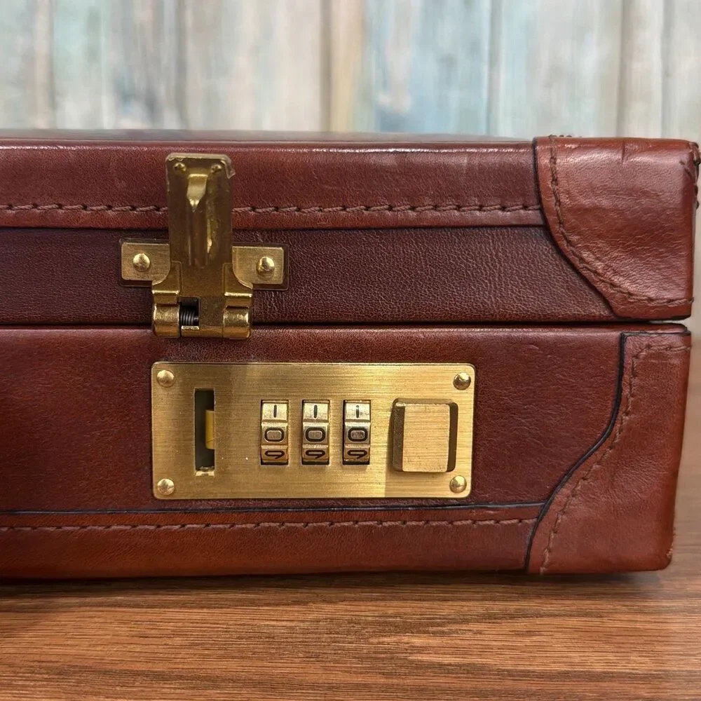 Divina Firenze carry your